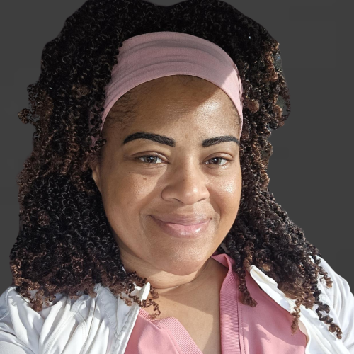 Teniah Headshot